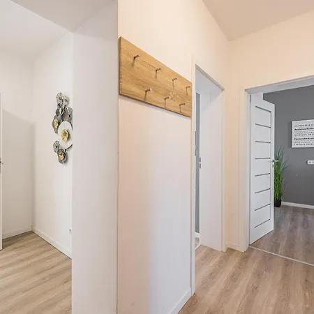 Apartment 102 3-schlafzimmer-apartment Hbf Halle